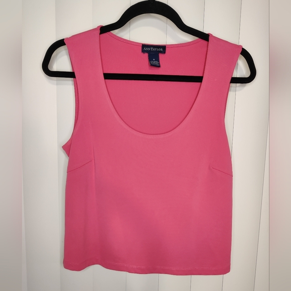 Ann Taylor Tops - Ann Taylor Pink Sleeveless top size small